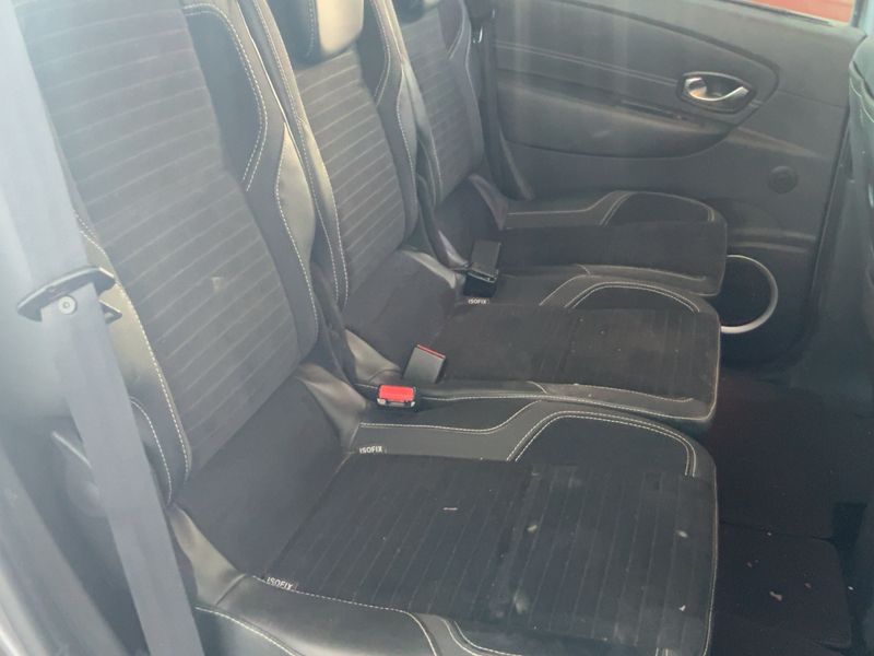 Renault Scenic 1.6 dCi Xmod Bose 2015 – снимка 19