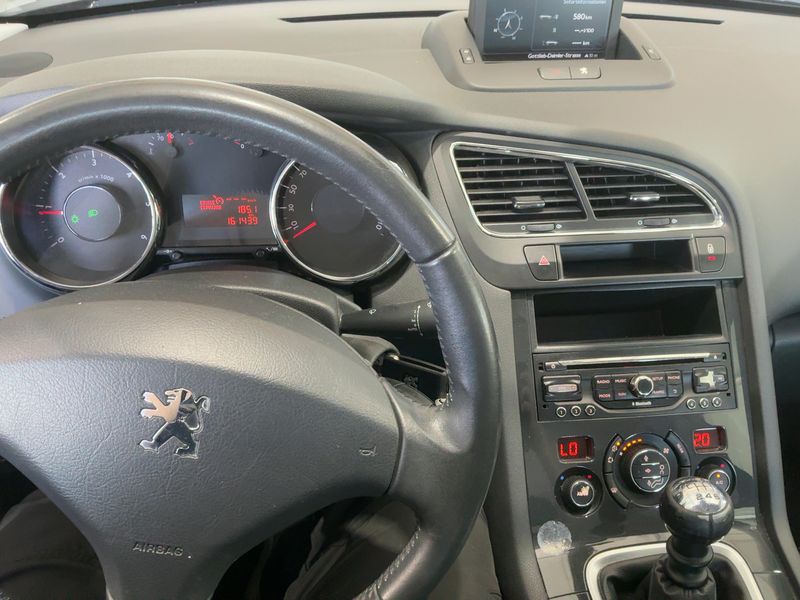 Peugeot 5008 1.6 HDi Active 2013 – снимка 17
