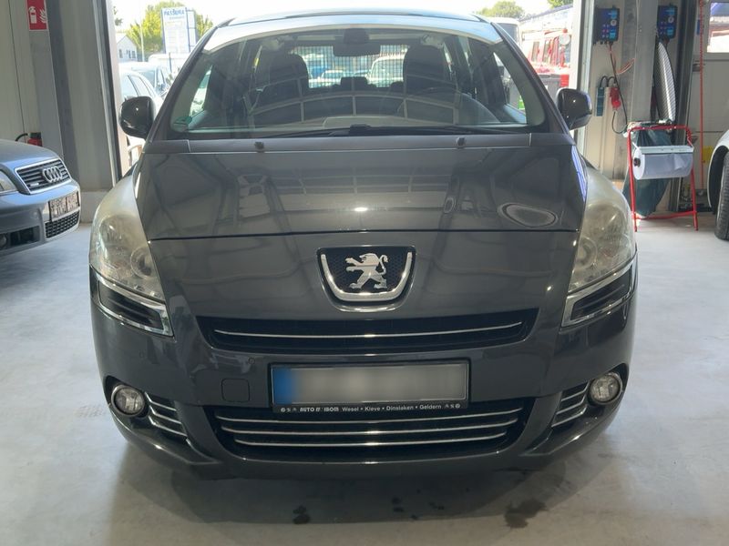 Peugeot 5008 1.6 HDi Active 2013 – снимка 14