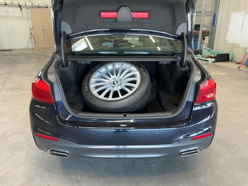 BMW 5er 520i M Sport 2019 – снимка 16