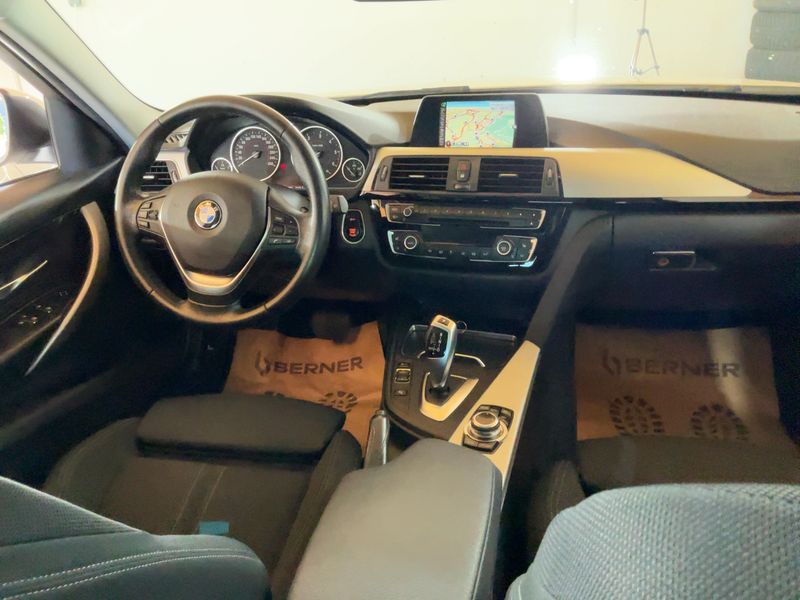 BMW 3er 320d Sport Line 2017 – снимка 17