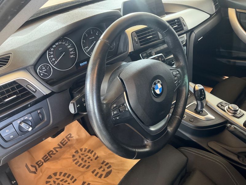 BMW 3er 320d Sport Line 2017 – снимка 22