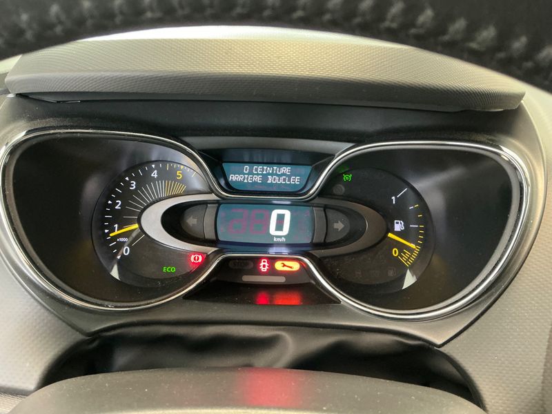 Renault Captur 1.5 dCi Energy Business Eco2 2014 – снимка 18