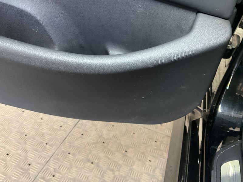 BMW 5er 520d M Sport 2020 – снимка 31
