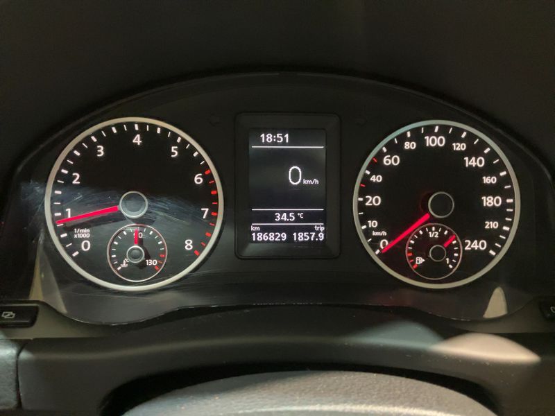 Volkswagen Tiguan 1.4 TSI Sport & Style BlueMotion Tech 2010 – снимка 19
