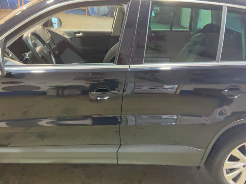 Volkswagen Tiguan 1.4 TSI Sport & Style BlueMotion Tech 2010 – снимка 4