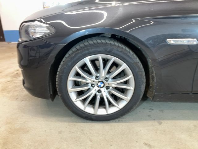 BMW 5er 520d xDrive 2016 – снимка 16