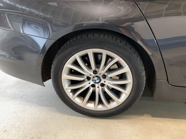 BMW 5er 520d xDrive 2016 – снимка 18