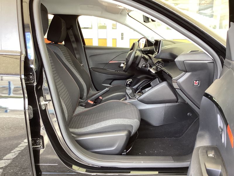 Peugeot 208 1.2 PureTech Active Pack 2023 – снимка 16