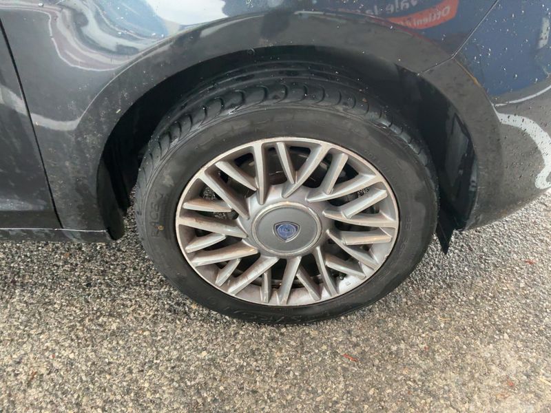 Lancia Ypsilon 1.2 GPL Gold 2012 – снимка 11