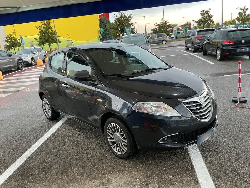 Lancia Ypsilon 1.2 GPL Gold 2012 – снимка 12