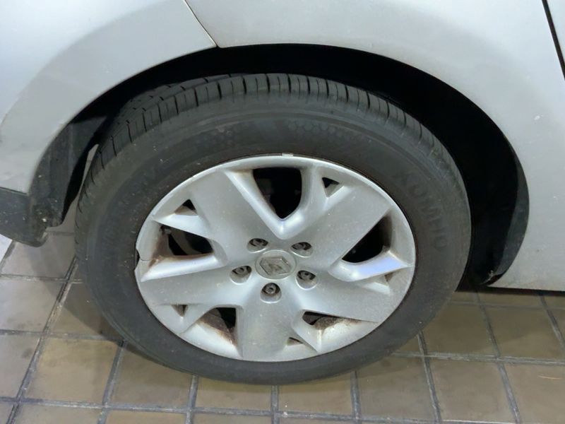 Renault Megane 1.5 dCi Expression 2012 – снимка 9