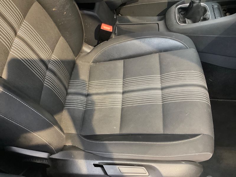 Volkswagen Golf VI 1.2 TSI Match 2012 – снимка 35