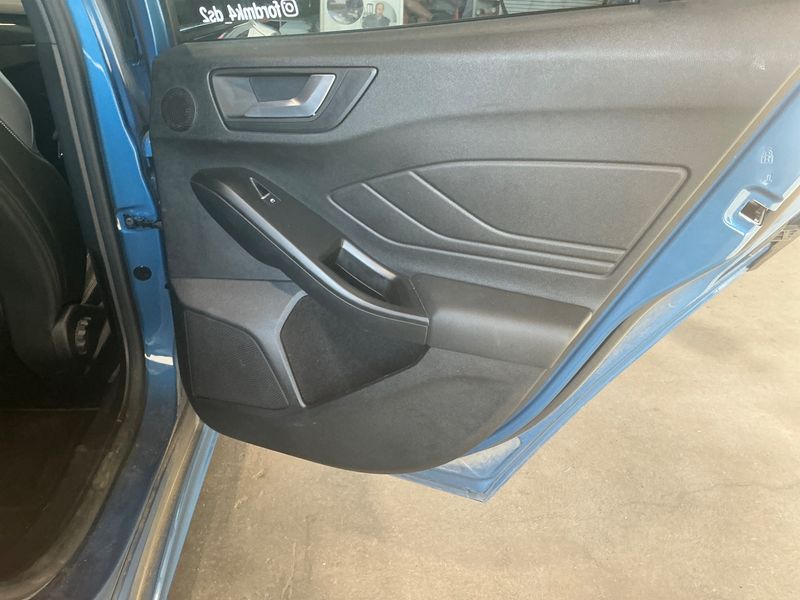 Ford Focus 2.3 EcoBoost ST 2020 – снимка 31