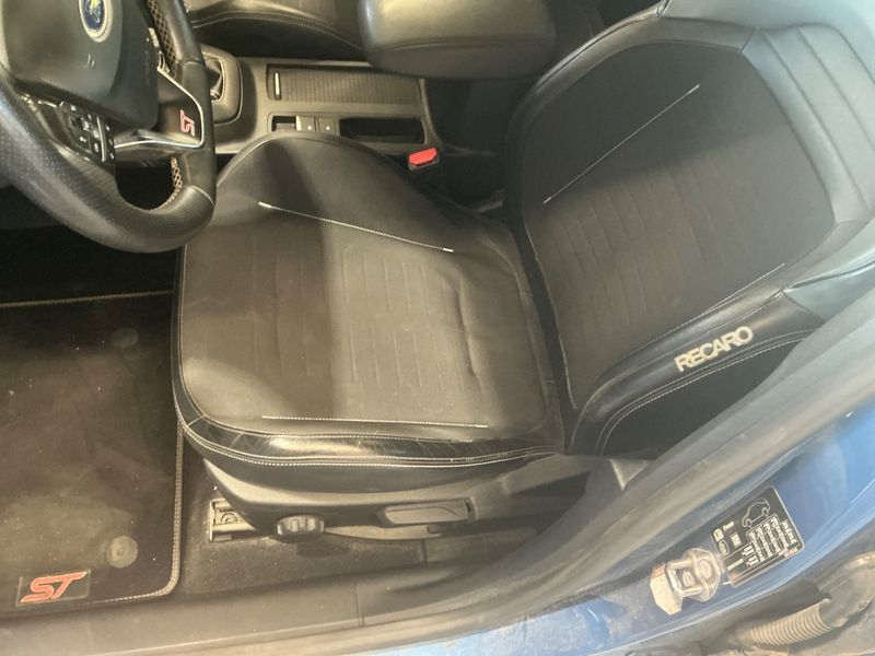 Ford Focus 2.3 EcoBoost ST 2020 – снимка 34