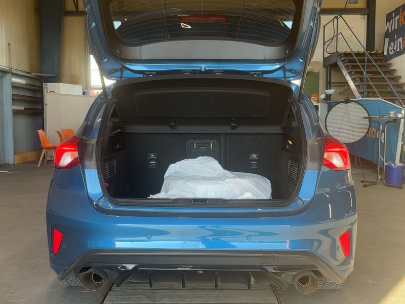 Ford Focus 2.3 EcoBoost ST 2020 – снимка 15