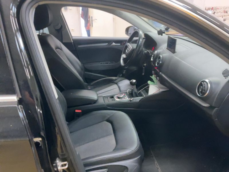 Audi A3 Sportback 2.0 TDI Ambiente 2016 – снимка 16