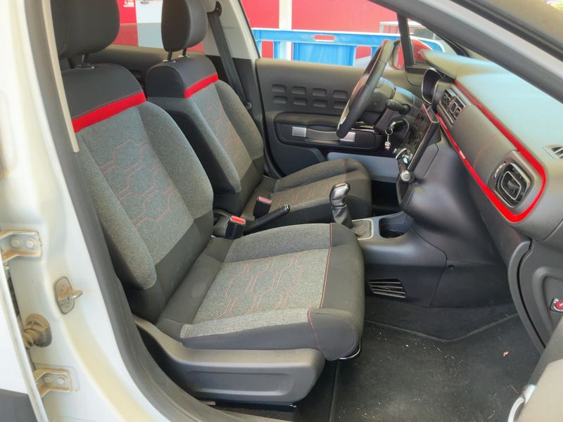 Citroen C3 1.2 PureTech Shine 2018 – снимка 16