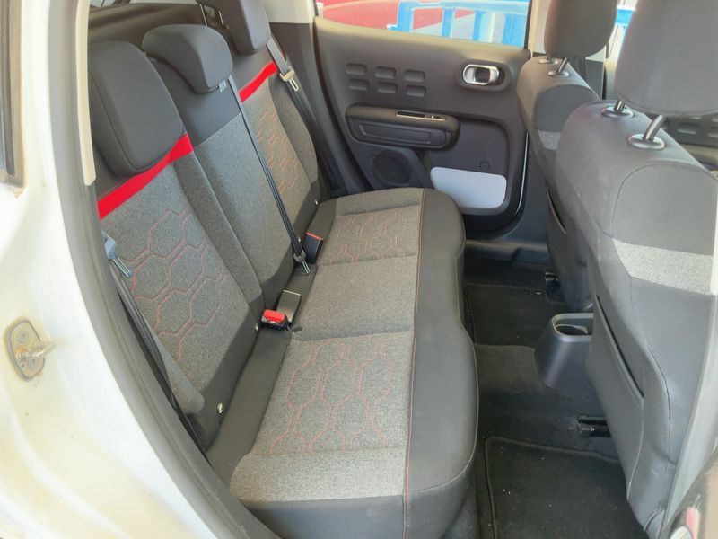 Citroen C3 1.2 PureTech Shine 2018 – снимка 19