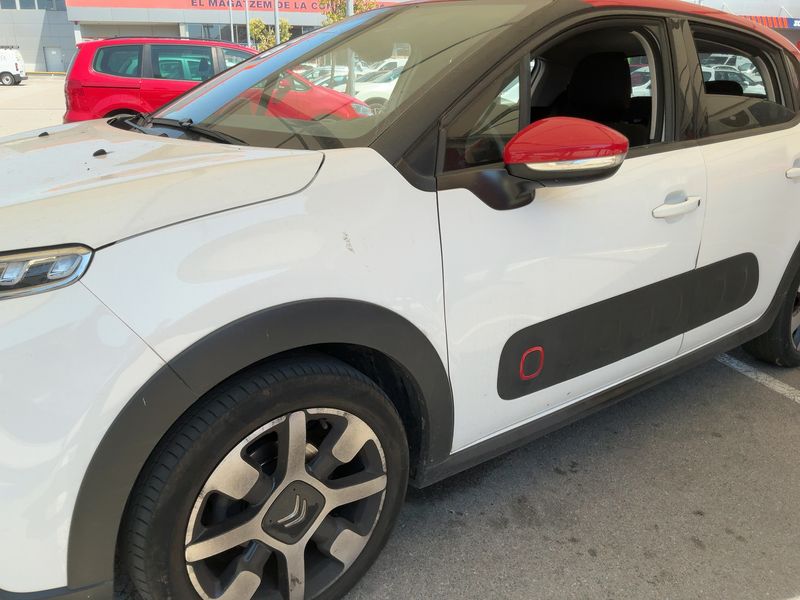 Citroen C3 1.2 PureTech Shine 2018 – снимка 2