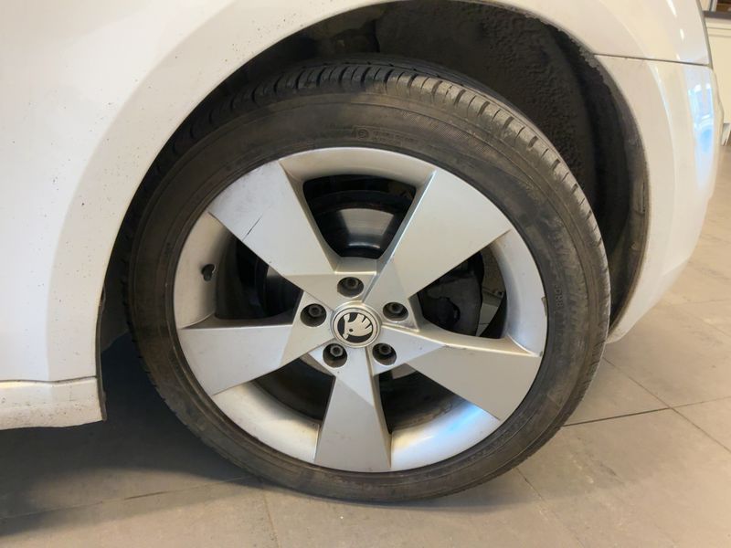Skoda Octavia 1.6 TDI Style 2016 – снимка 11