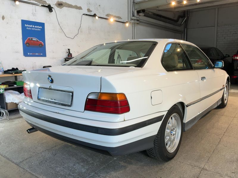 BMW 3er 318is 1995 – снимка 8