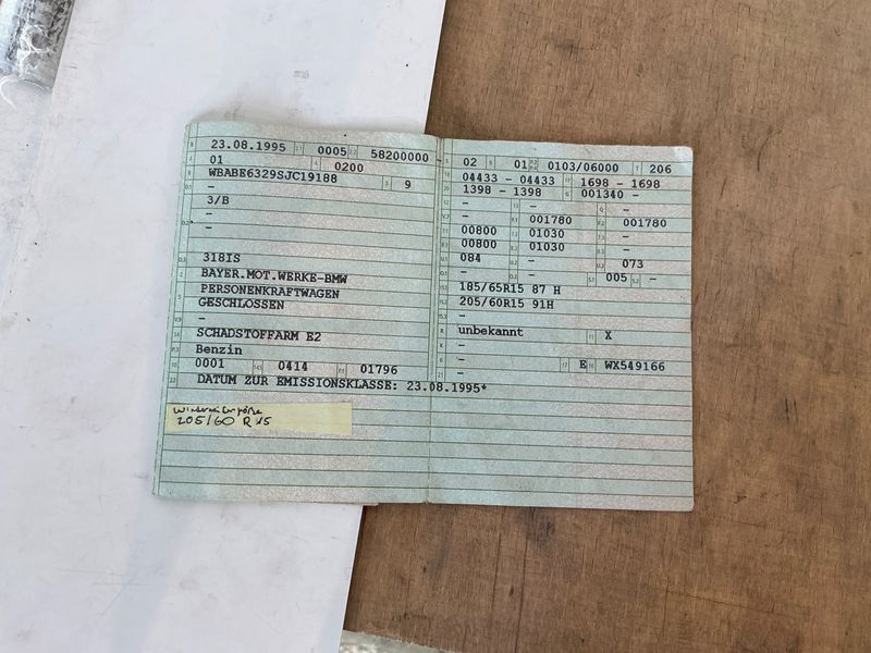 BMW 3er 318is 1995 – снимка 21