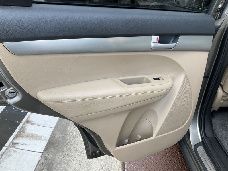 Kia Sorento 2.2 CRDi Spirit 4WD 2012 – снимка 34