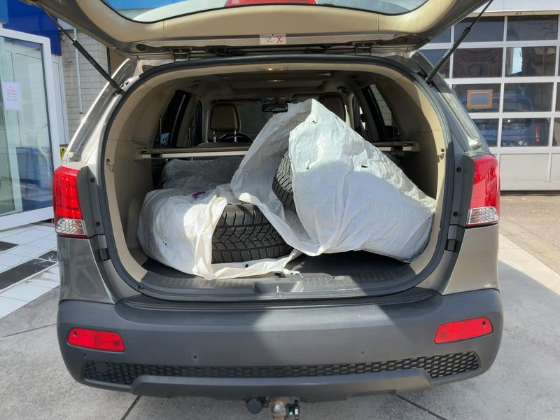 Kia Sorento 2.2 CRDi Spirit 4WD 2012 – снимка 16