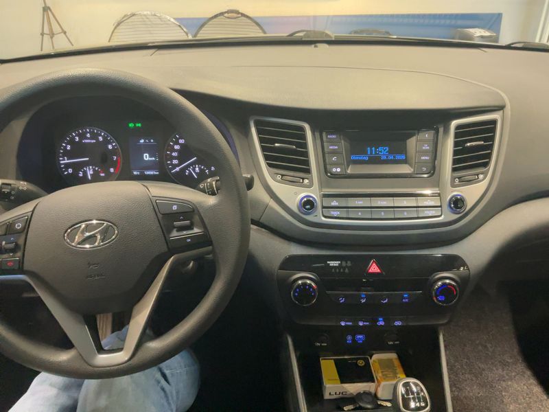 Hyundai Tucson 1.6 Classic blue 2WD 2016 – снимка 17