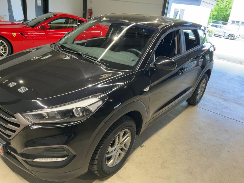 Hyundai Tucson 1.6 Classic blue 2WD 2016 – снимка 1