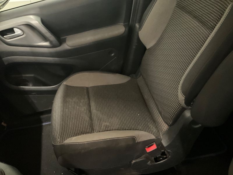 Peugeot Partner 1.6 Blue-HDi Outdoor 2015 – снимка 34