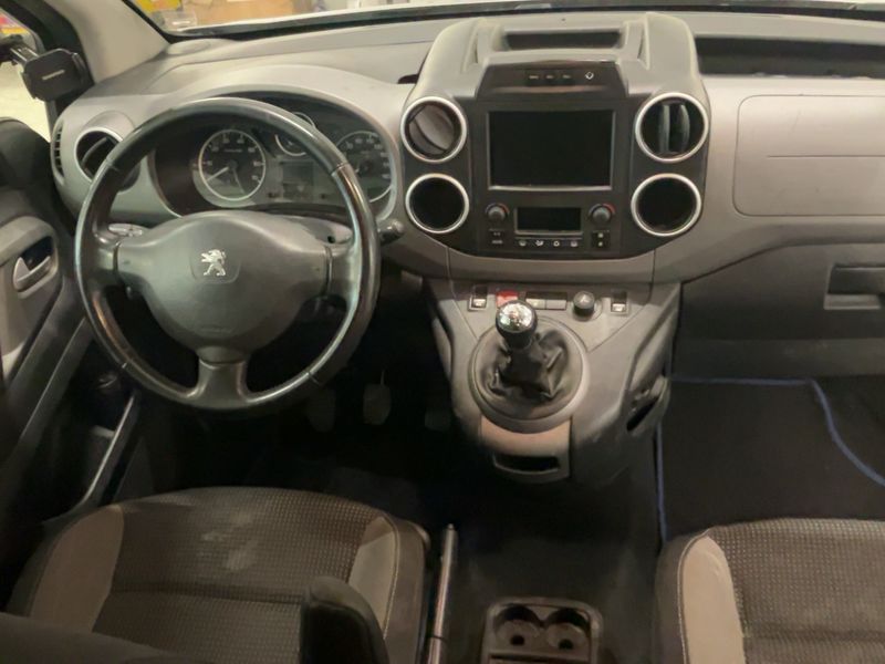 Peugeot Partner 1.6 Blue-HDi Outdoor 2015 – снимка 17