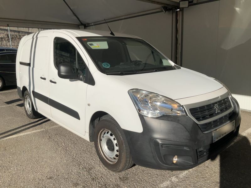 Peugeot Partner 1.6 Blue-HDi L2 Komfort Plus 2018 – снимка 12