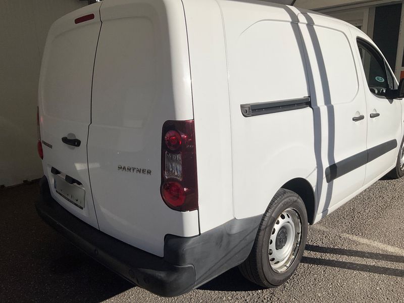 Peugeot Partner 1.6 Blue-HDi L2 Komfort Plus 2018 – снимка 26