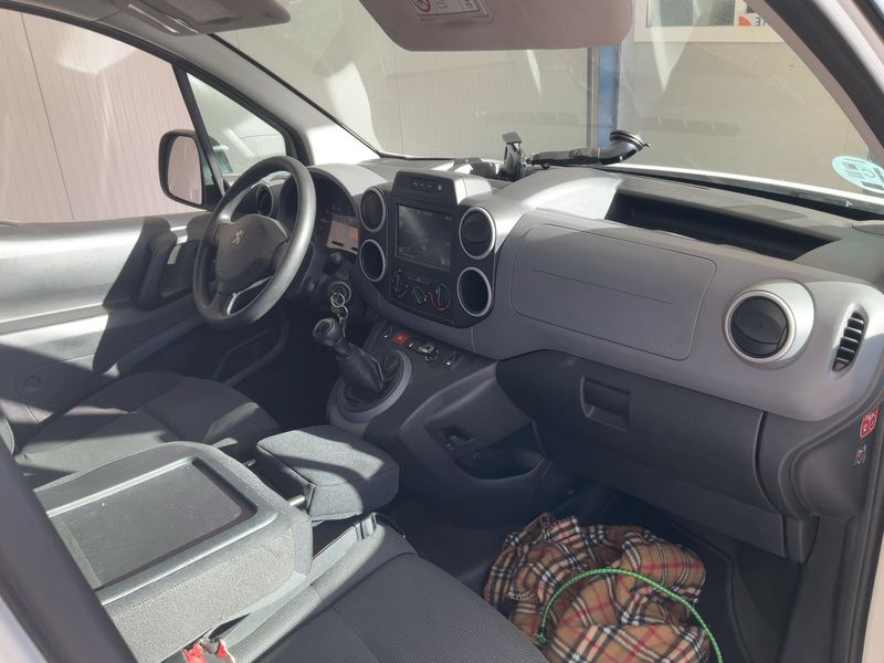 Peugeot Partner 1.6 Blue-HDi L2 Komfort Plus 2018 – снимка 17