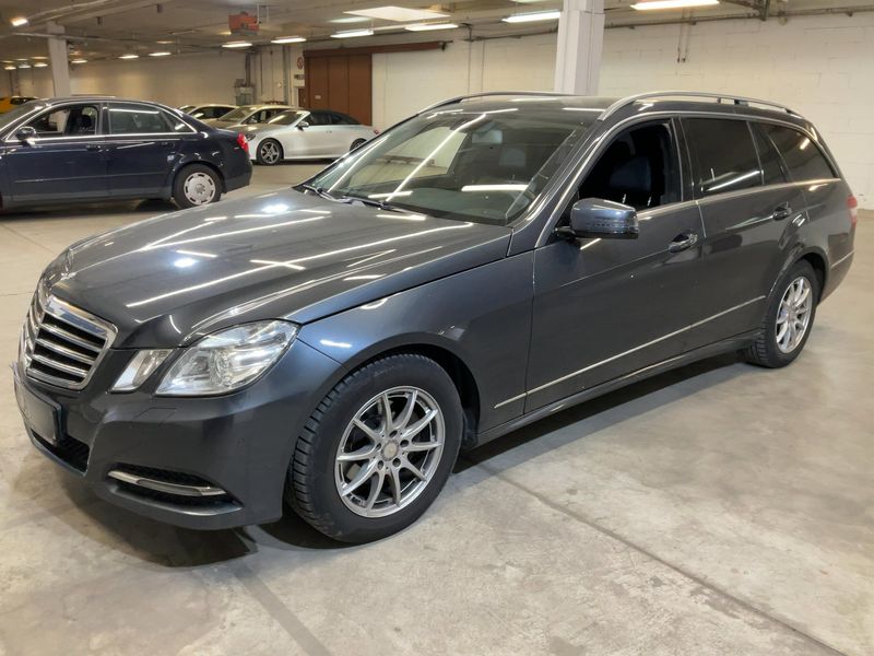 Mercedes-Benz E-Klasse E 200 CDI T BlueEfficiency Avantgarde 2013 – снимка 1