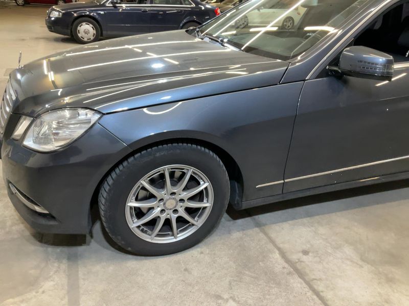 Mercedes-Benz E-Klasse E 200 CDI T BlueEfficiency Avantgarde 2013 – снимка 2