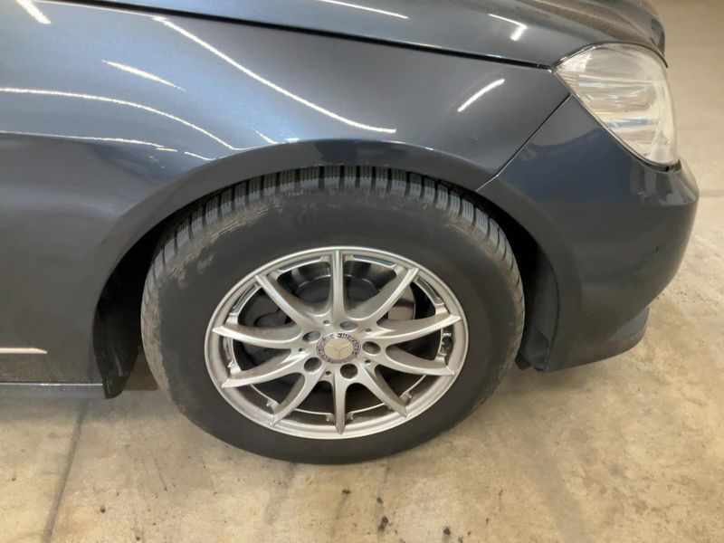 Mercedes-Benz E-Klasse E 200 CDI T BlueEfficiency Avantgarde 2013 – снимка 11