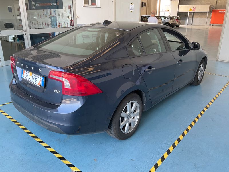 Volvo S60 1.6 D2 Kinetic 2013 – снимка 2