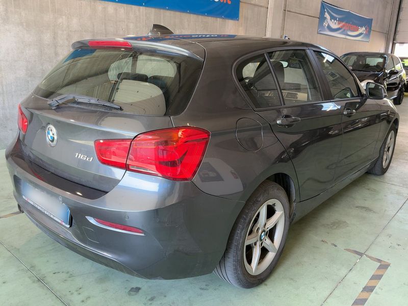 BMW 1er 116d Advantage 2017 – снимка 8