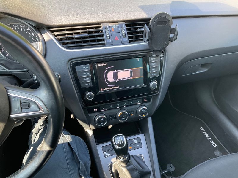 Skoda Octavia 1.4 TSI Joy 2016 – снимка 17
