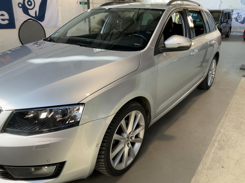 Skoda Octavia 1.4 TSI Joy 2016 – снимка 2