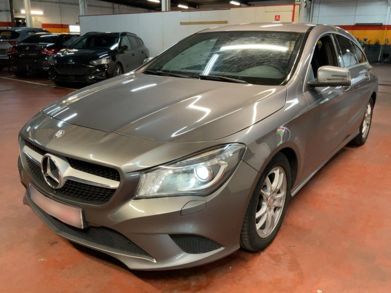 Mercedes-Benz CLA-Klasse CLA 180 d Shooting Brake Urban 2016 – снимка 2