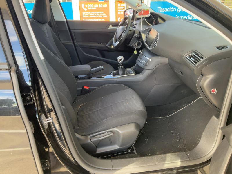 Peugeot 308 1.6 e-HDi Active 2015 – снимка 16