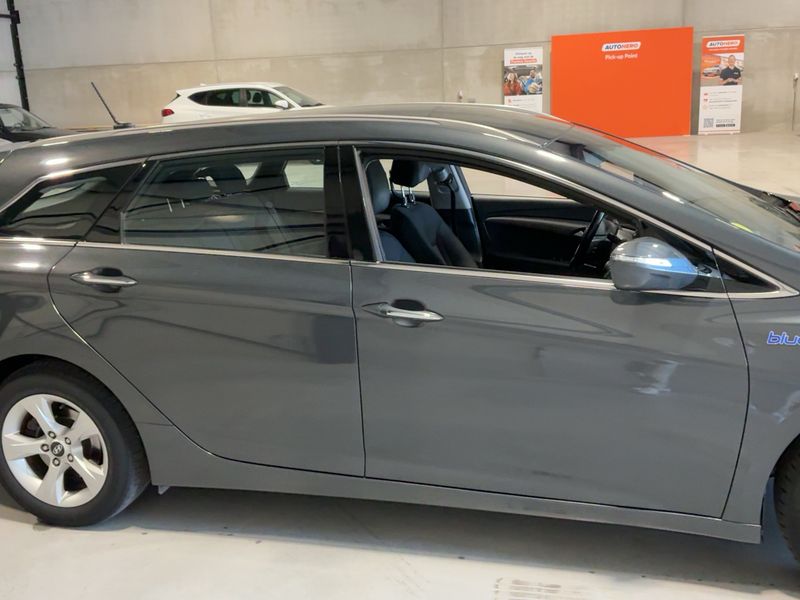 Hyundai i40 1.7 CRDi Style Blue 2013 – снимка 10
