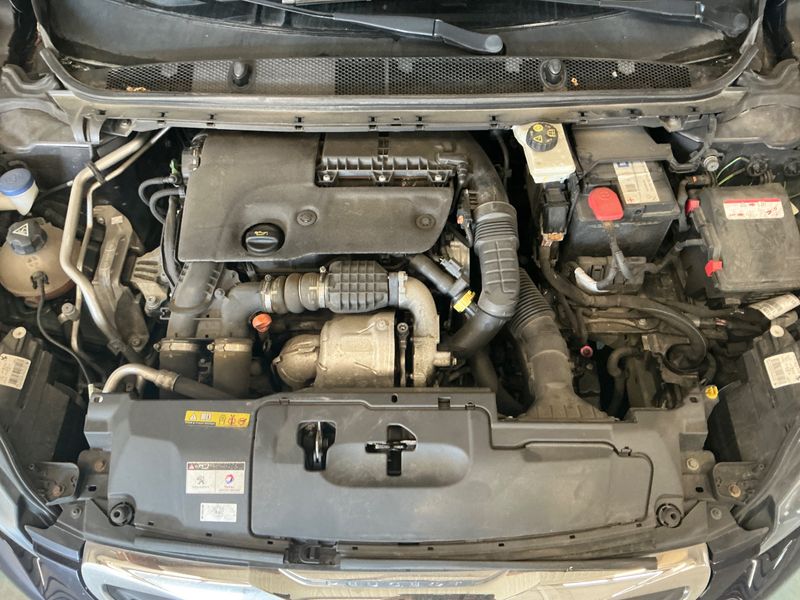 Peugeot 308 1.6 Blue-HDi Active Business 2016 – снимка 34