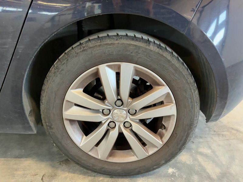 Peugeot 308 1.6 Blue-HDi Active Business 2016 – снимка 5