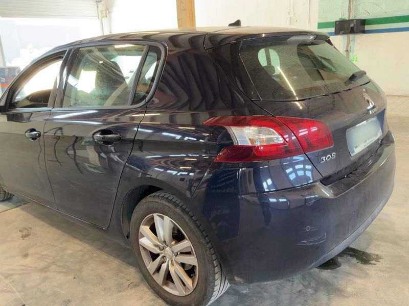 Peugeot 308 1.6 Blue-HDi Active Business 2016 – снимка 6
