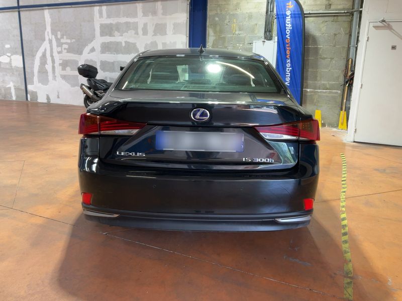 Lexus IS-Serie IS 300h F SPORT 2017 – снимка 7